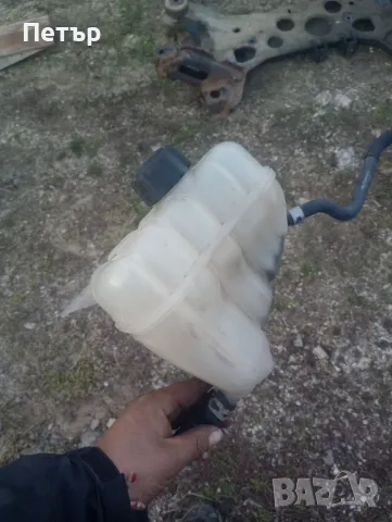 Разширителен съд казанче антифриз Нисан нв200