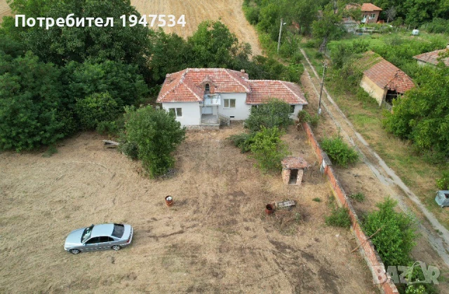 Продава се къща с голям двор и невероятна гледка в с. Русаля, обл. Велико Търново, снимка 3 - Къщи - 50580431