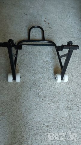 Стойка за мотор