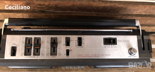 Радиокасетофон JVC RC-636L (Japan-1978), снимка 2 - Радиокасетофони, транзистори - 53046361