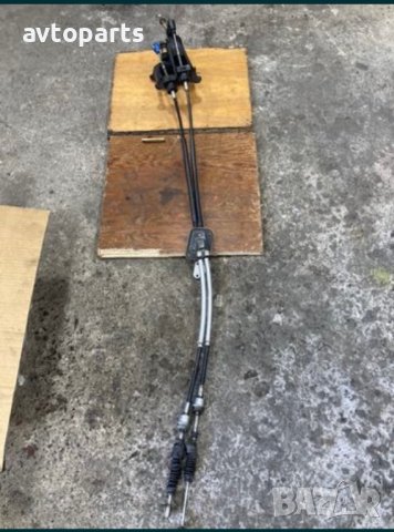 Toyota corolla verso 2008година 2.2d4d скоростен лост с жила