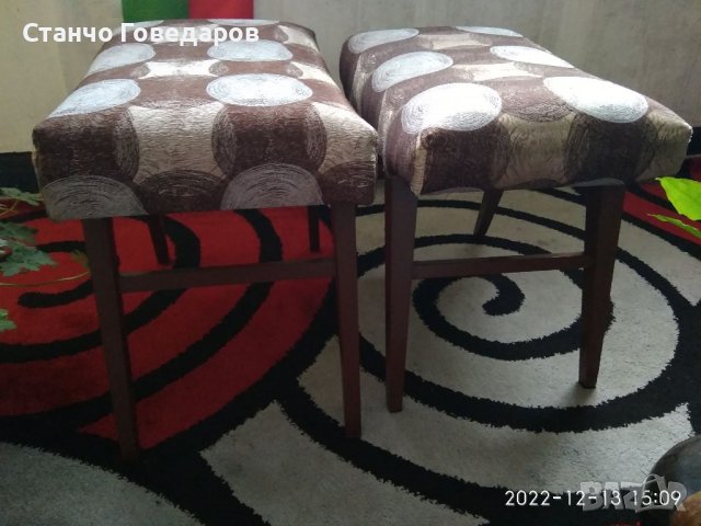 3 + 2 броя ТАБУРЕТКИ професионално реставрирани, снимка 12 - Дивани и мека мебел - 38307257