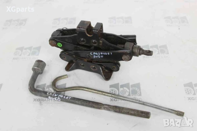  Крик и ключ за Chevrolet Aveo (2003-2011)