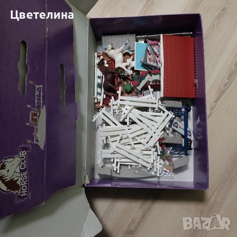 Schleich 42338 голямо конно състезание, снимка 6 - Колекции - 53078290