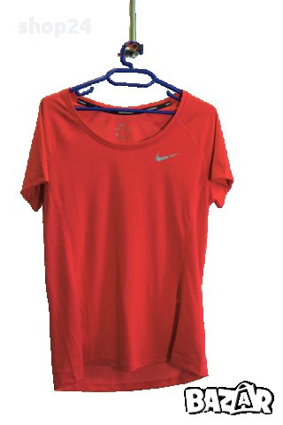 Nike Тениска/Дамска M, снимка 1 - Тениски - 34947304