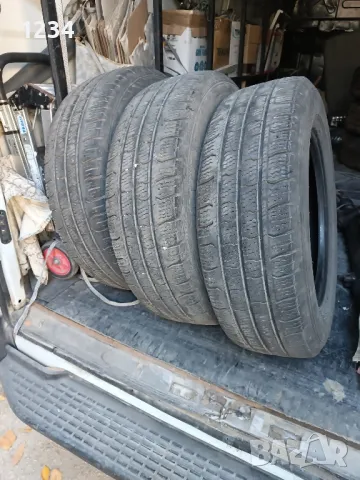 три броя зимни гуми за бус ивеко