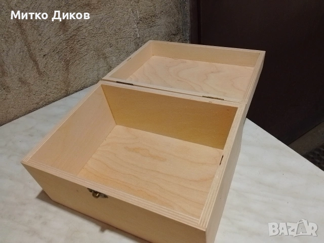 дървена кутия нова 24х18х13см за  сериал „Рик и Морти“ (Rick and Morty). , снимка 3 - Други - 53962498