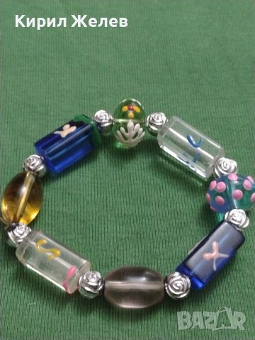 Свежа модерна много красива дамска гривна ластична перфектно състояние 37426, снимка 7 - Гривни - 40426178