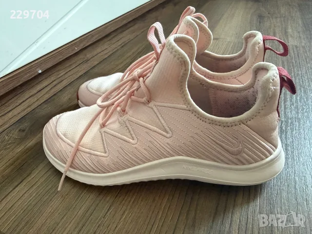 Дамски маратонки Nike free TR Ultra, снимка 3 - Маратонки - 56057476