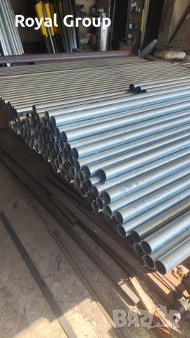 Поцинковани тръби - колове за ограда със 3 дупки двустранно. 
Дължина 2 м
Дебелина 2 мм
Ф - 4.1 см
, снимка 3 - Огради и мрежи - 54161585