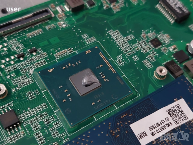 14", 2GB RAM, Celeron N3050, 32GB eMMC лаптоп Acer Aspire ES1-431 ES1-431-C5YC, снимка 8 - Лаптопи за дома - 54015183