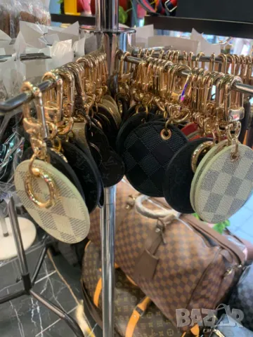 ключодържатели guess gucci louis vuitton, снимка 2 - Други - 50416853
