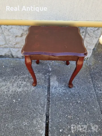 Прекрасна антикварна английска масичка , снимка 2 - Маси - 47882619