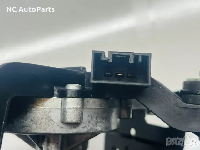 Мотор за задна чистачка за BMW БМВ 3та серия Е91 комби Bosch 1397220905 2008, снимка 3 - Части - 47850728