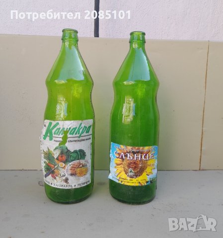 Ретро стъклени бутилки от олио