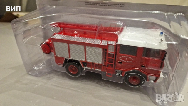 Пожарен автомобил Берлие Berliet 1:43, снимка 4 - Колекции - 54071445