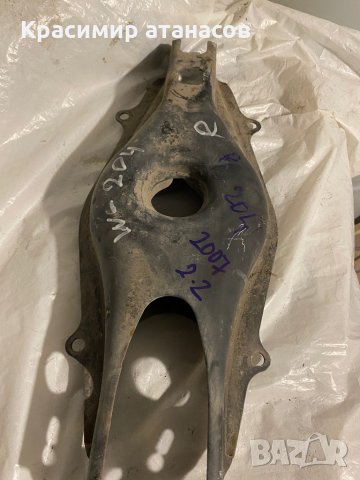 Носач / щанга за Задни за Мерцедес ц-класа w204.седан , снимка 4 - Части - 34921290