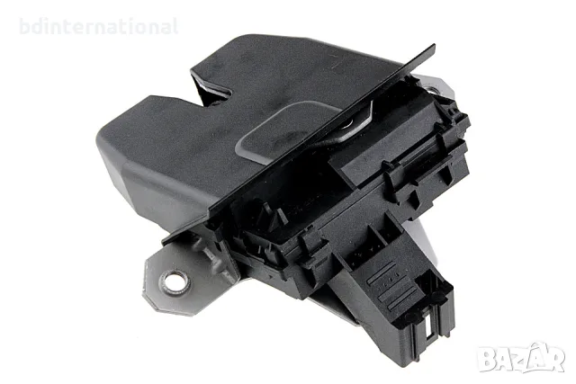 Брава за багажник, Ford Focus 2/3, C-Max, Kuga, Mondeo 4, 4 ПИН, снимка 2 - Части - 55970601