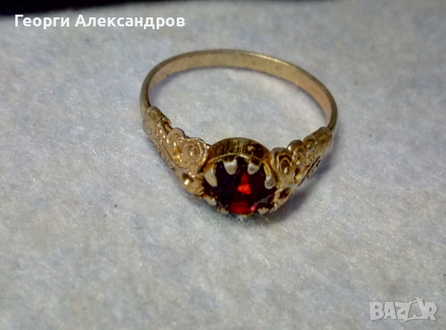 Старинен ПОЗЛАТЕН АЖУРНО ОРНАМЕНТИРАН РУСКИ ПРЪСТЕН с БЛЕСТЯЩ ГРАНАТ Ръчно Ювелирно Фасетиран, снимка 3 - Антикварни и старинни предмети - 54307053
