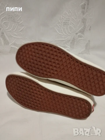 VANS ЕСТЕСТВЕНА КОЖА дамски спортни кецове, снимка 5 - Кецове - 50650571