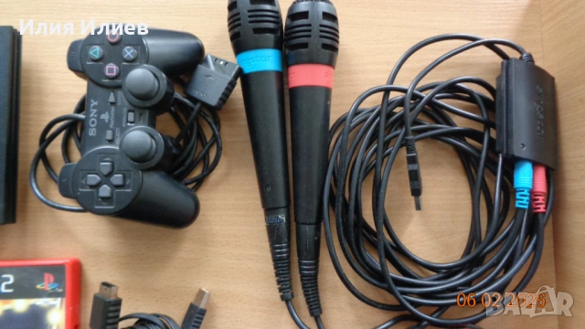 PlayStation 2 Slim + Buzzers + SingStar Microphone + 2 Игри, снимка 6 - PlayStation конзоли - 53379005