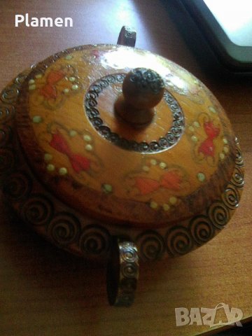 Красива дървена българска кутия, купичка с похлупак, снимка 3 - Антикварни и старинни предмети - 36664709