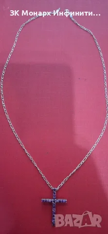 Сребърна верижка с висулка
