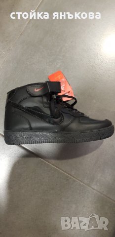 Продавам черни високи кецове Nike/Найк