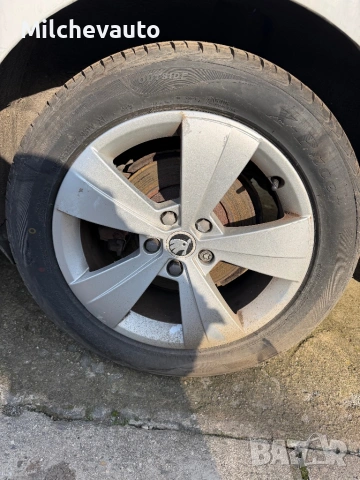 Шкода супърб 2.0тди дсг на части / Skoda superb 2.0tdi dsg, снимка 13 - Автомобили и джипове - 53288764