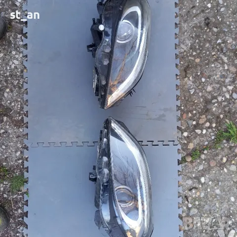 Оборудвани фарове Mercedes  B class W246 Xenon. 2468207261 и 2468207161