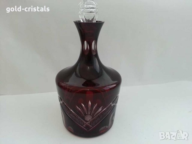 Кристална гарафа цветен червен кристал, снимка 5 - Антикварни и старинни предмети - 29989693