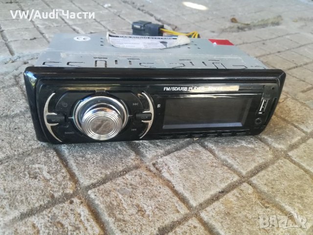 Радио за кола , снимка 1 - Радиокасетофони, транзистори - 38247059