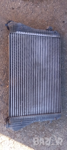 Интеркулер VW Passat B6, снимка 2 - Части - 51873173