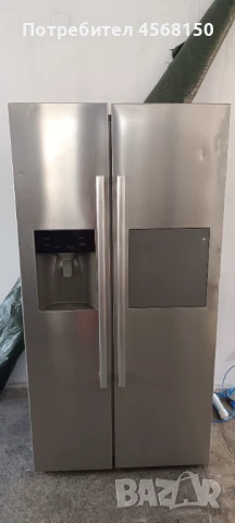 Хладилник с фризер две врати 