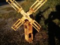 Дървена мелничка за декорация