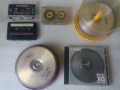 Стари аудио касети и дискове.