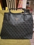 Продавам страхотна чанта на Guess 2 в 1, снимка 1