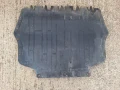Предпазна Кора Под Двигателя За Моделите На VW-AG 2003-2010 Година , снимка 1