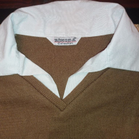 Блуза М размер , снимка 3 - Блузи с дълъг ръкав и пуловери - 36448712