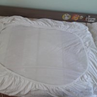 Нов долен чаршаф с ластик с размери - 140-140 см, снимка 4 - Спално бельо и завивки - 37823557