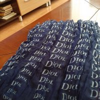 Дамски шал Dior, снимка 1 - Шалове - 33886517