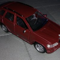 Метална количка BMW X5 - MAISTO 1/42, снимка 5 - Колекции - 39603139