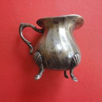 Старинна бронзова каничка , снимка 2 - Антикварни и старинни предмети - 42234639
