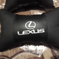 2 броя кожени възглавнички с лого и надпис Lexus кола автомобил джип + подарък, снимка 2 - Аксесоари и консумативи - 39385134