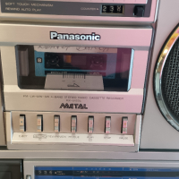 Продавам радиокасетофон Panasonic RX5150 L Japan , снимка 5 - Радиокасетофони, транзистори - 44808104