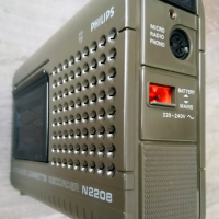 Касетофон Philips N2208, снимка 8 - Радиокасетофони, транзистори - 44681644