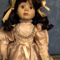 Колекционерска Порцеланова кукла, снимка 4 - Колекции - 33865364