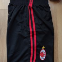 AC Milan / детски футболни шорти на Милан , снимка 5 - Детски къси панталони - 38129562