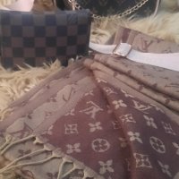 Louis vuitton  чантичка с мек кашмирен шал, снимка 1 - Чанти - 44244666