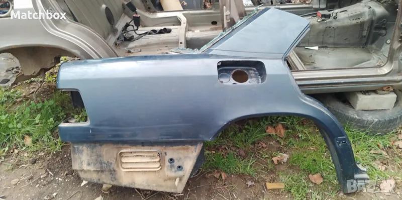 Заден панел калник за Мерцедес 124, снимка 1
